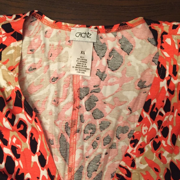 Cache Wrap Dress - Picture 2 of 3